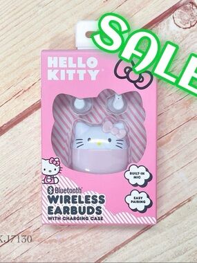 Sanrio Hello Kitty Bluetooth Wireless Earbuds With Charging Case Pink NIB